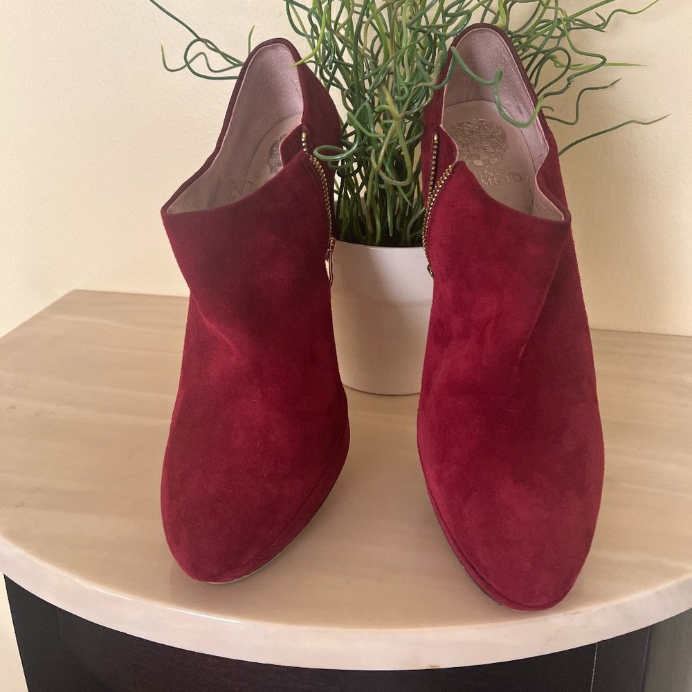 VINCE CAMUTO BOOTS